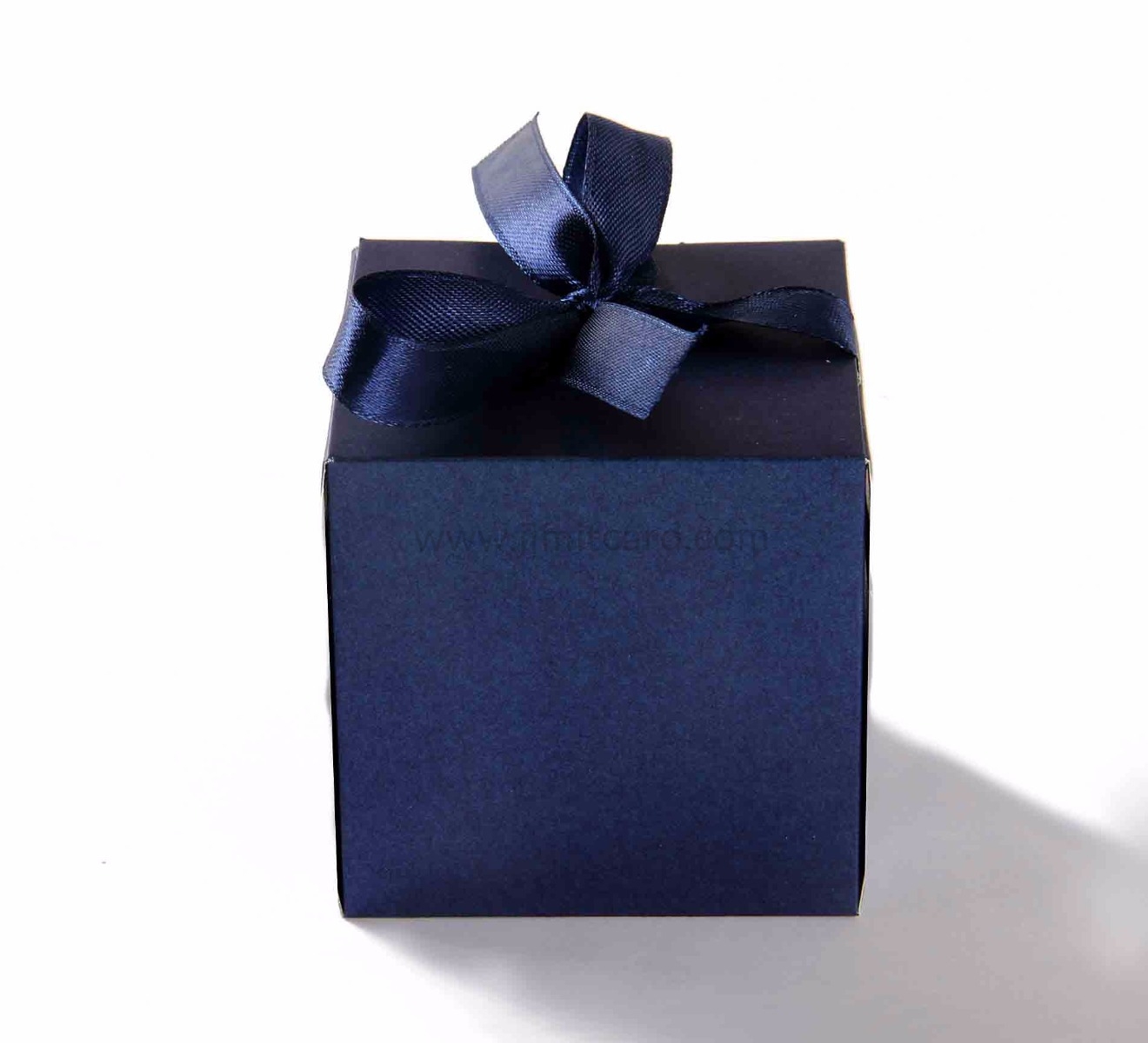 Bow Top Cube Favor Box in Royal Blue Color