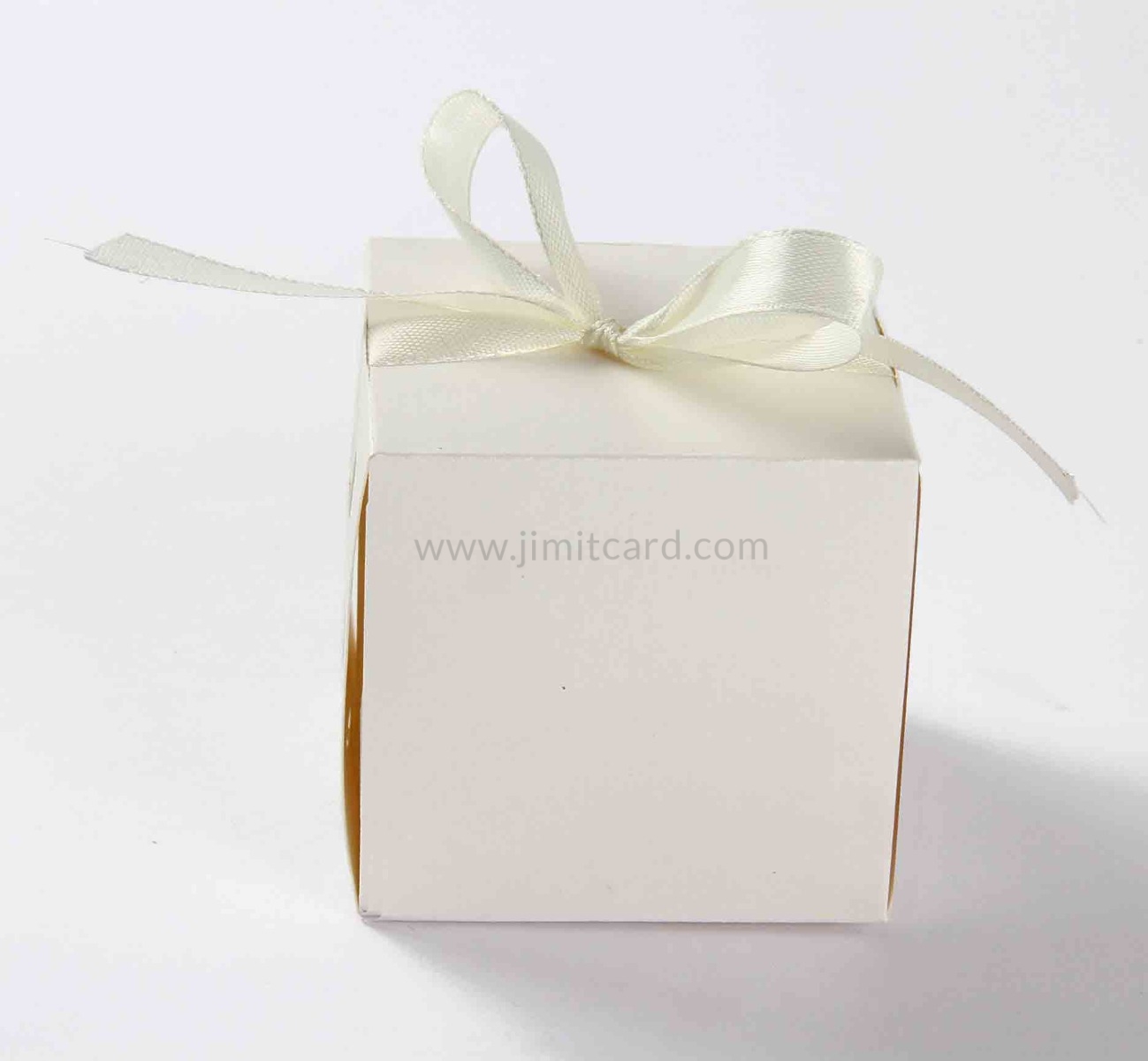 Bow Top Cube Favor Box No 5 - White-8545